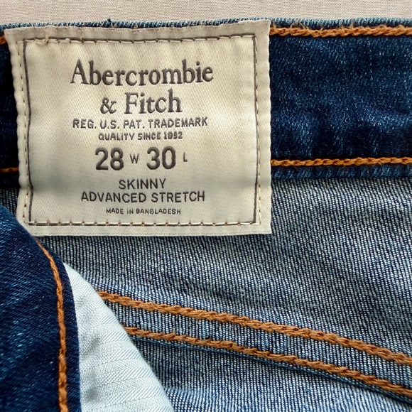 Abercrombie & Fitch Men's Ripped Dark Blue Jeans - Picture 4 of 4